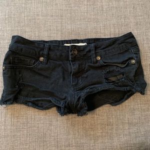 ⭐️ 3 for 10⭐️ Bullhead. Preloved distressed shorts